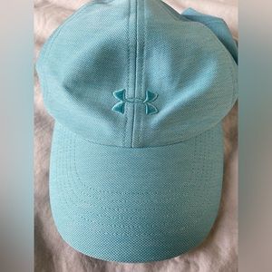 Under Armour Heathered Free Fit Embroidered Logo UA Baseball Cap Hat